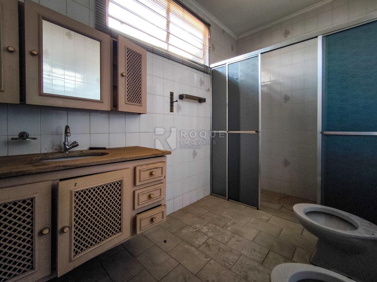 Casa Residencial à venda no bairro Vila Bragotto: BANHEIRO SOCIAL