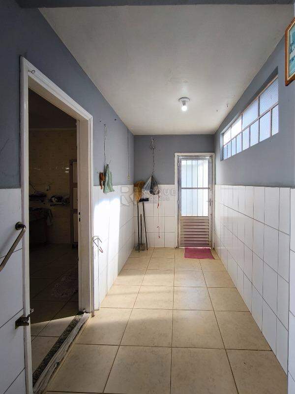 Casa Residencial à venda no bairro Vila Santa Lucia: ÁREA DE SERVIÇO