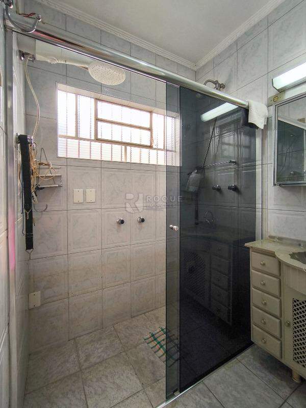 Casa Residencial à venda no bairro Vila Santa Lucia: BANHEIRO SOCIAL 1