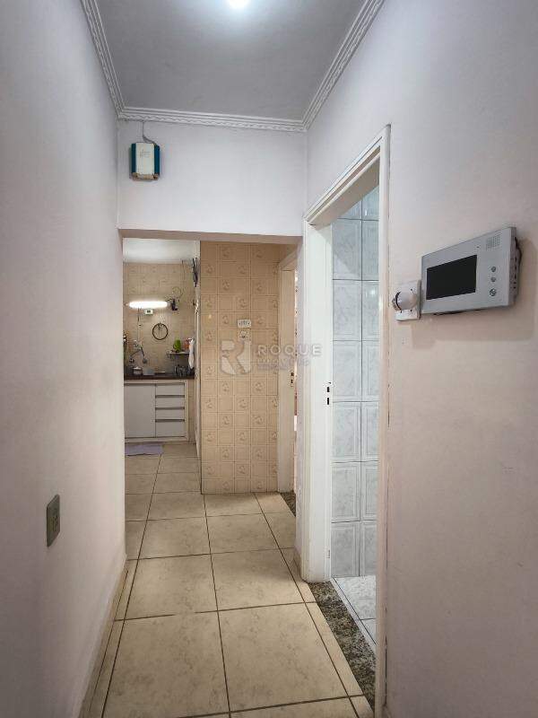 Casa Residencial à venda no bairro Vila Santa Lucia: CORREDOR INTERNO