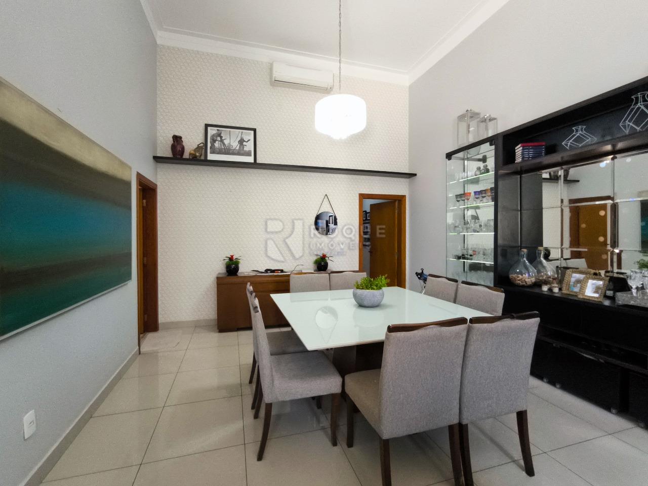 Casa em condomínio à venda no bairro Parque Residencial Roland III: SALA DE JANTAR