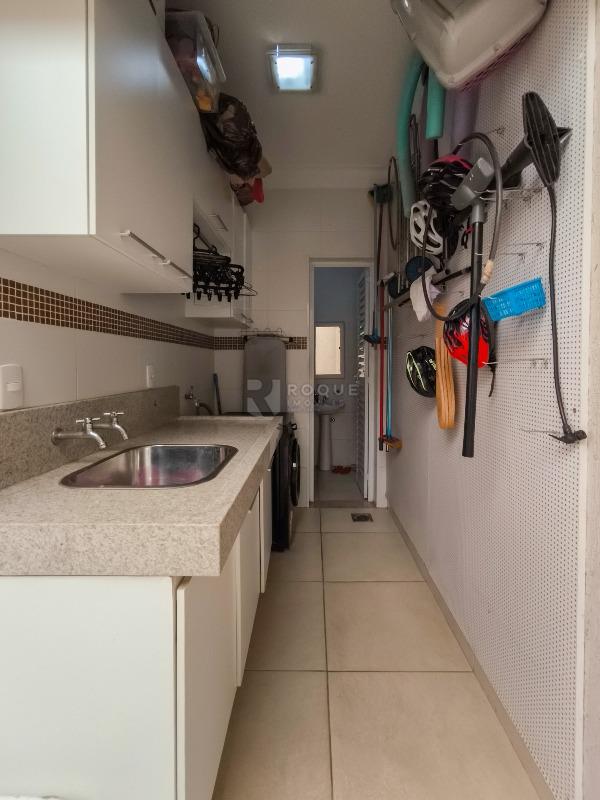 Casa em condomínio à venda no bairro Parque Residencial Roland III: LAVANDERIA