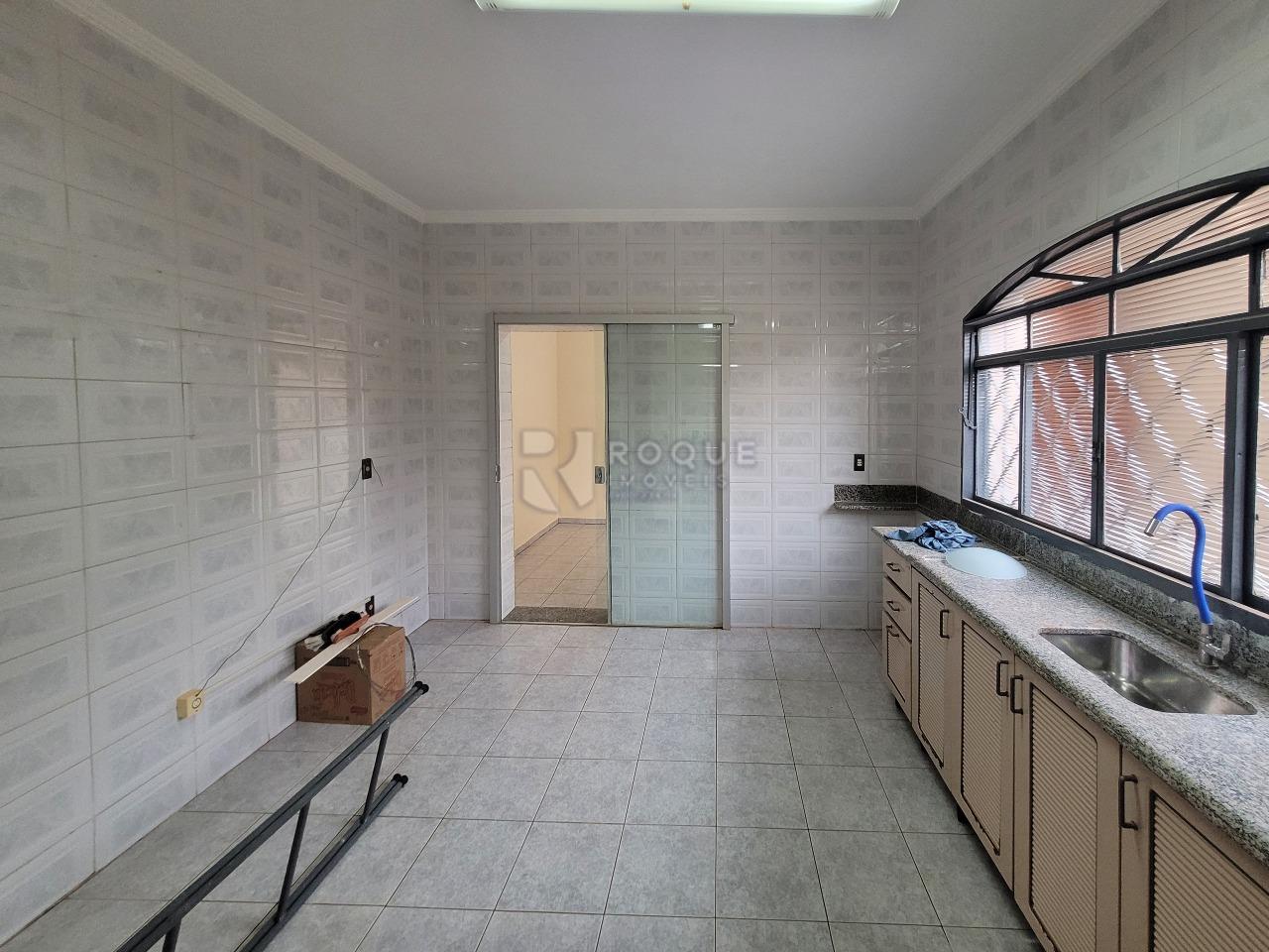Casa Residencial para aluguel no bairro Jardim Gustavo Peccinini: COZINHA