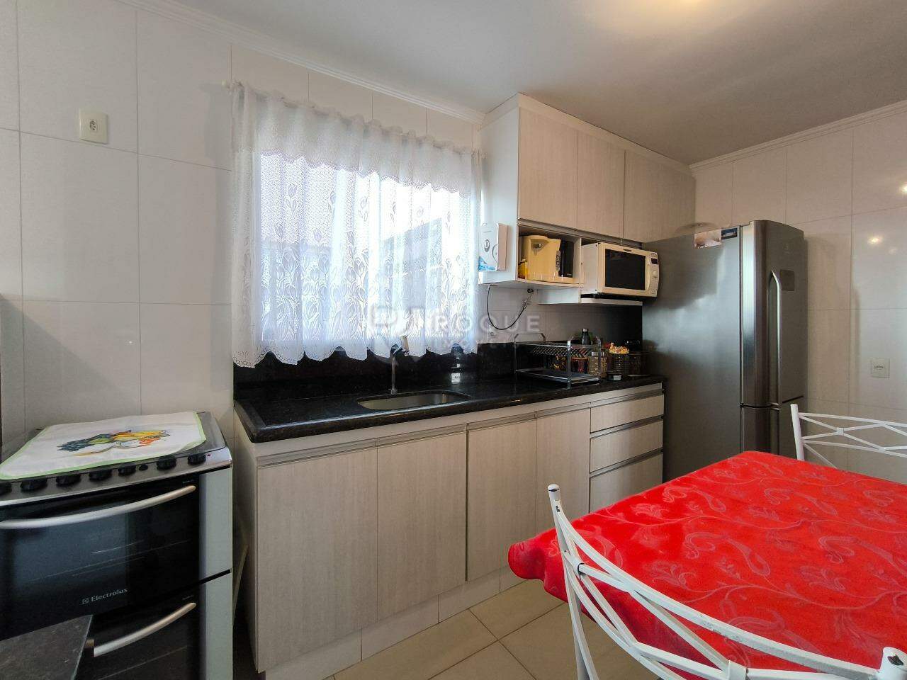 Apartamento à venda no bairro Jardim Ouro Verde: COZINHA