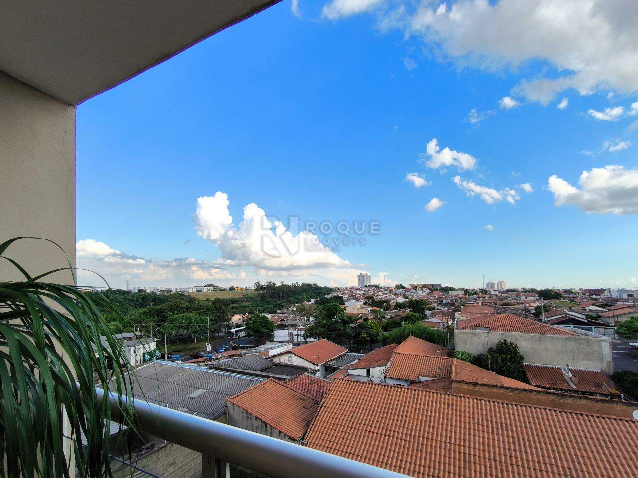 Apartamento à venda no bairro Jardim Ouro Verde: VISTA PARCIAL