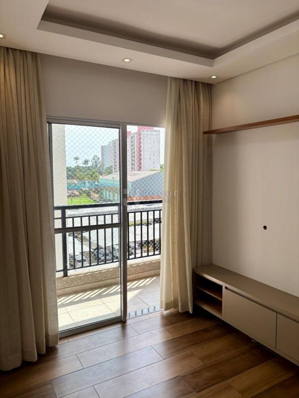 Apartamento à venda no bairro Chácaras Antonieta: SALA