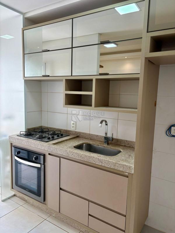 Apartamento à venda no bairro Chácaras Antonieta: COZINHA