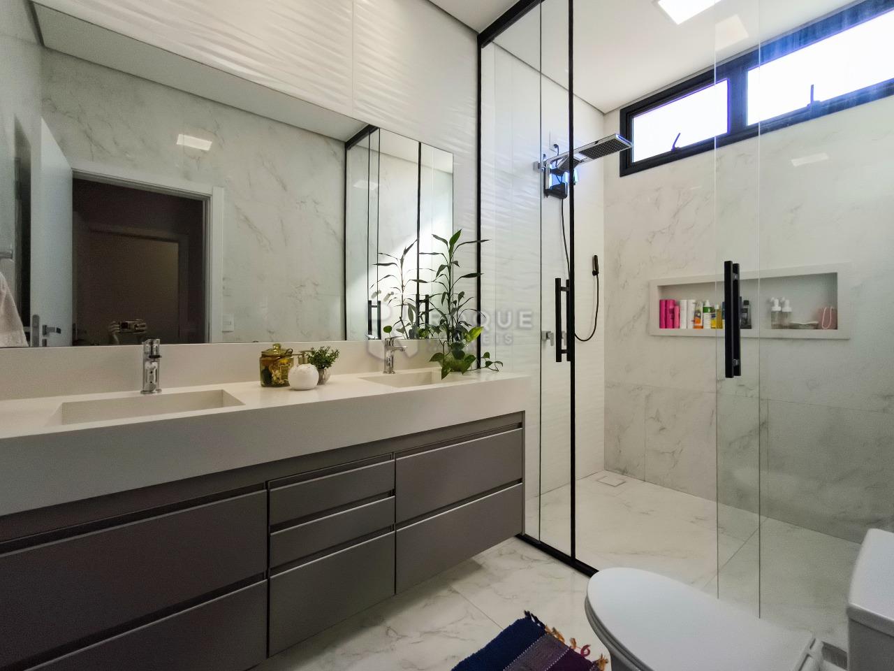 Casa em condomínio à venda no bairro Residenciais Fazenda Itapema: WC SUÍTE