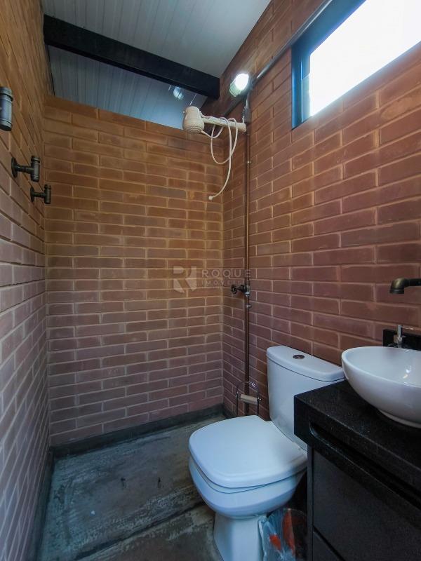 Casa em condomínio à venda no bairro Portal de São Clemente: BANHEIRO SOCIAL EXTERNO