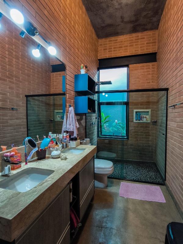 Casa em condomínio à venda no bairro Portal de São Clemente: WC DEMI SUÍTES