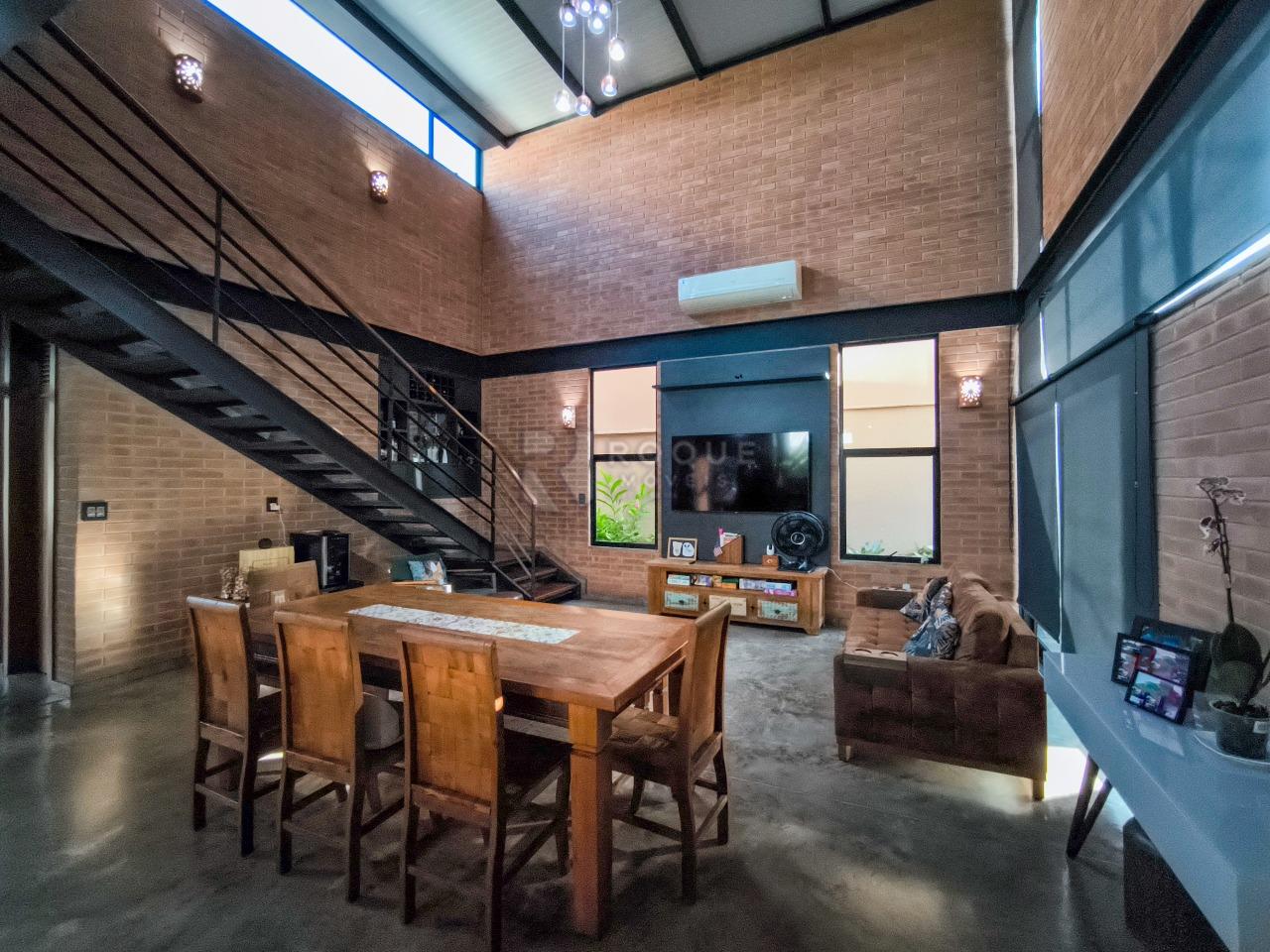 Casa em condomínio à venda no bairro Portal de São Clemente: SALA DE ESTAR