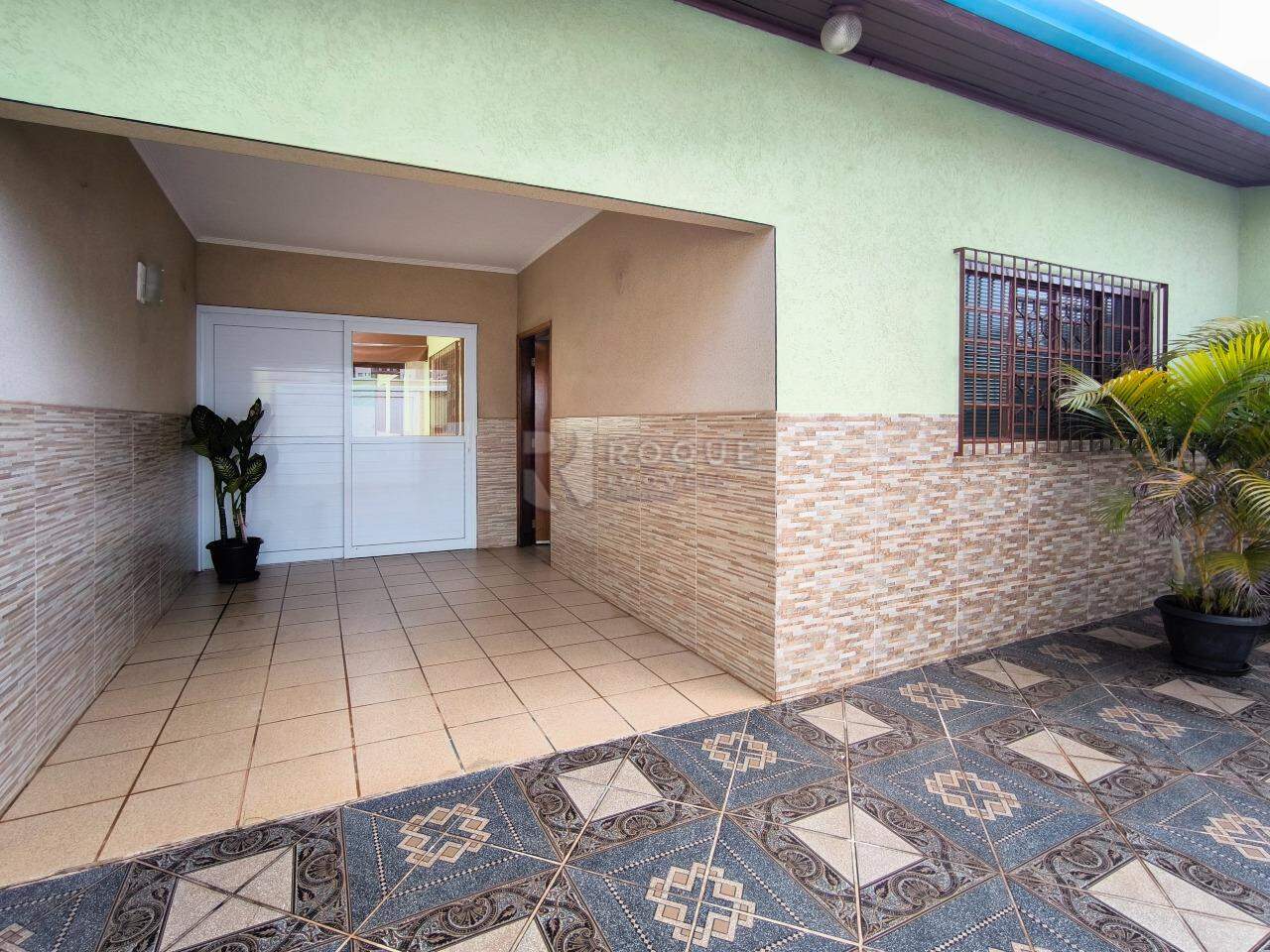 Casa Residencial à venda no bairro Jardim Adélia Cavicchia Grotta: FRENTE