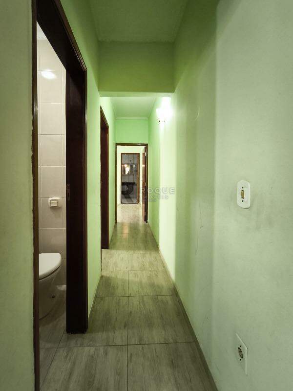 Casa Residencial à venda no bairro Jardim Adélia Cavicchia Grotta: CORREDOR INTERNO