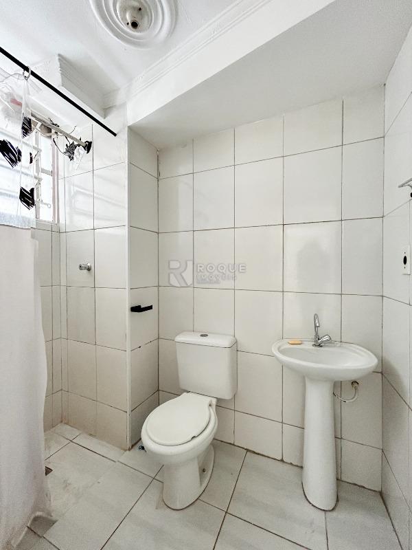 Apartamento à venda no bairro Jardim Olga Veroni: WC social 