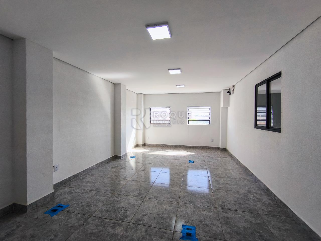 Barracão/Galpão à venda no bairro Residencial Colinas do Engenho I: SALA