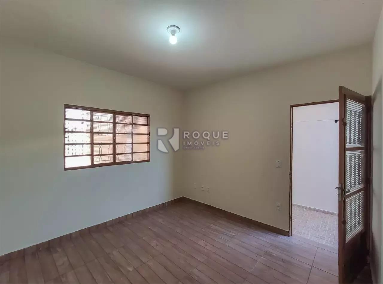 Casa Residencial à venda no bairro Vila Claudia: 