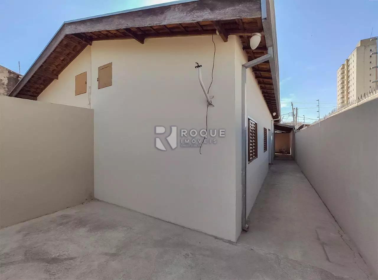 Casa Residencial à venda no bairro Vila Claudia: 