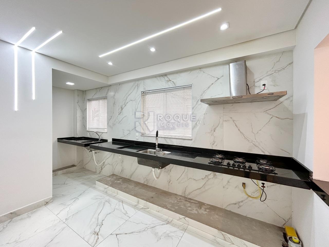 Apartamento à venda no bairro Jardim Ouro Verde: Cozinha 