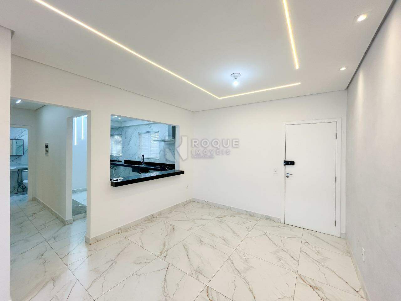 Apartamento à venda no bairro Jardim Ouro Verde: Sala 