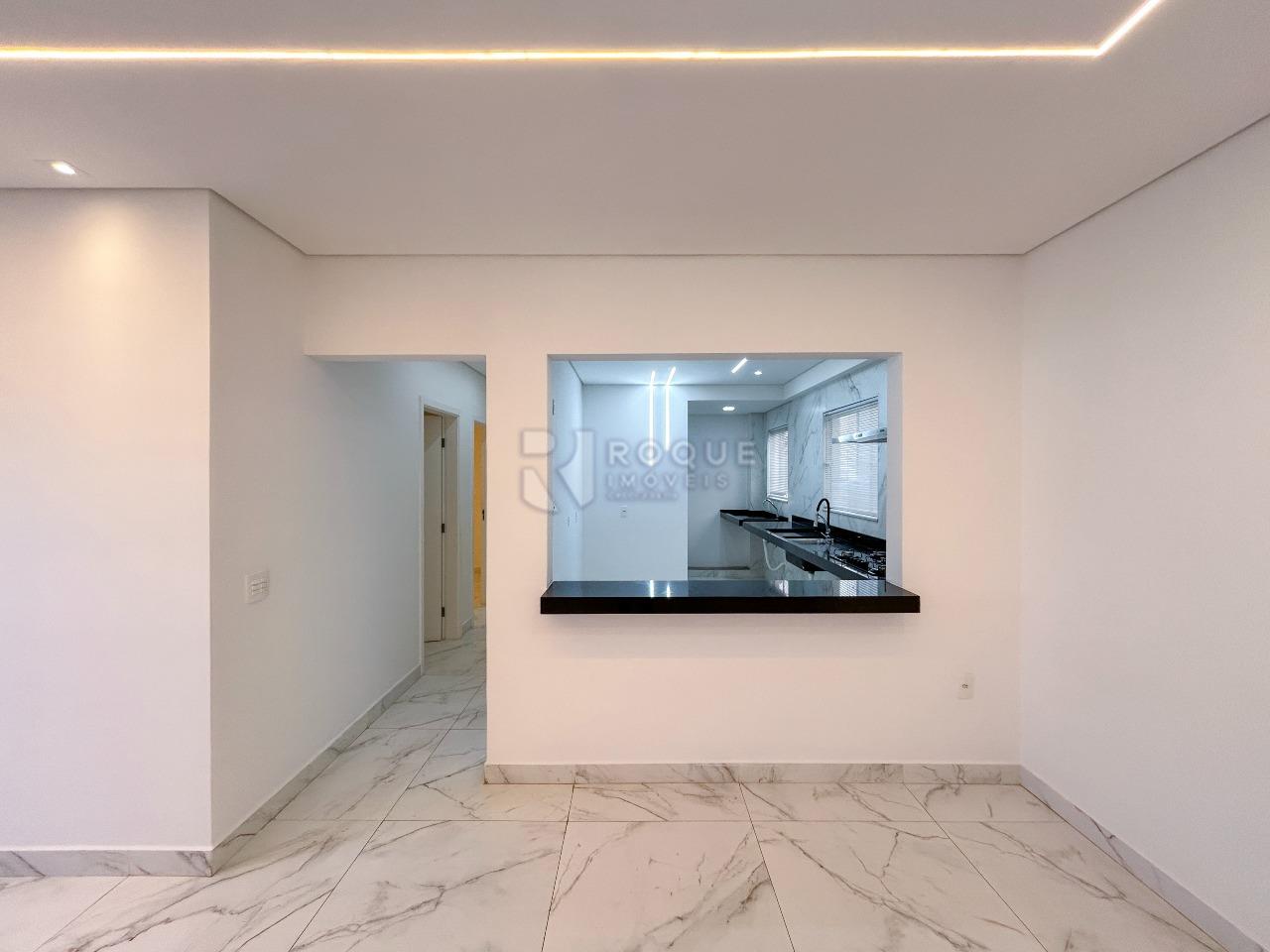 Apartamento à venda no bairro Jardim Ouro Verde: Sala / Cozinha 