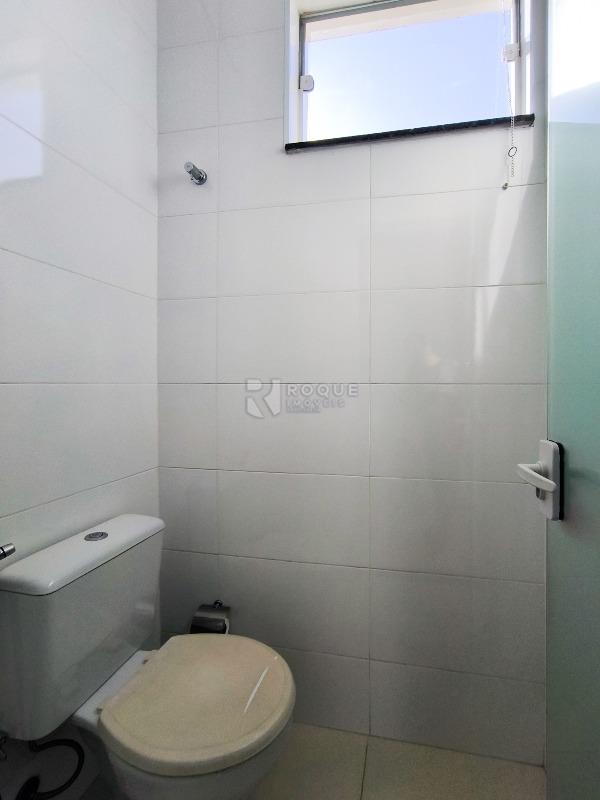 Barracão/Galpão à venda no bairro Jardim Glória: BANHEIRO FEMININO