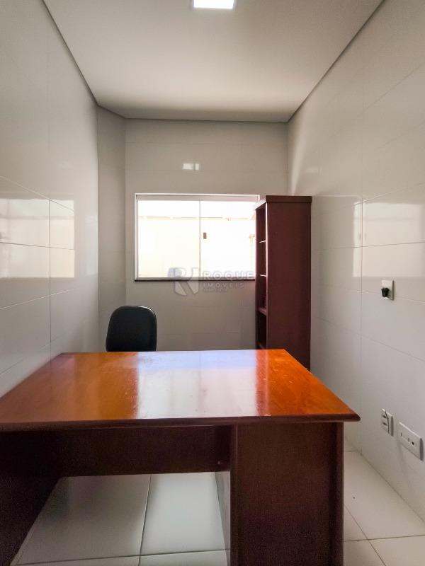 Barracão/Galpão à venda no bairro Jardim Glória: ESCRITÓRIO 1