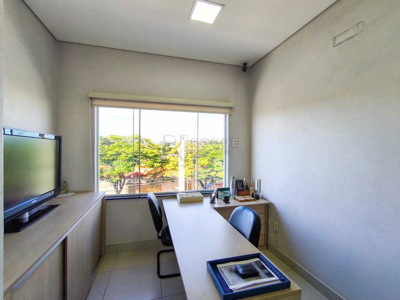 Barracão/Galpão à venda no bairro Jardim Glória: ESCRITÓRIO 2