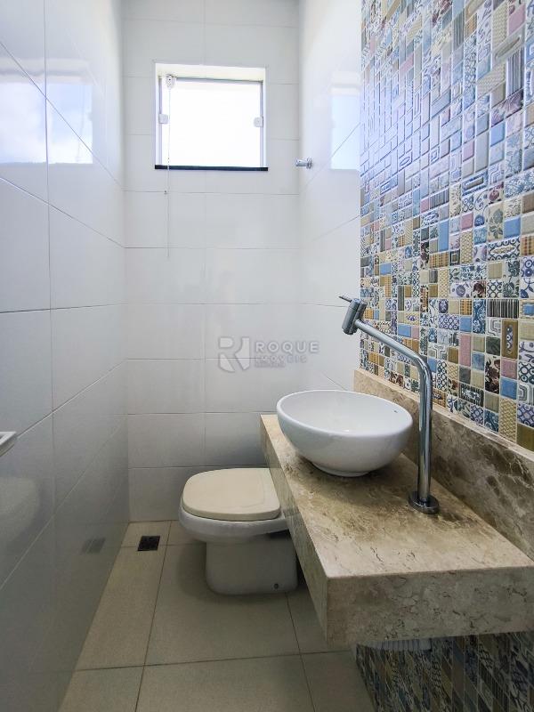 Barracão/Galpão à venda no bairro Jardim Glória: LAVABO FEMININO SALA DE ATENDIMENTO