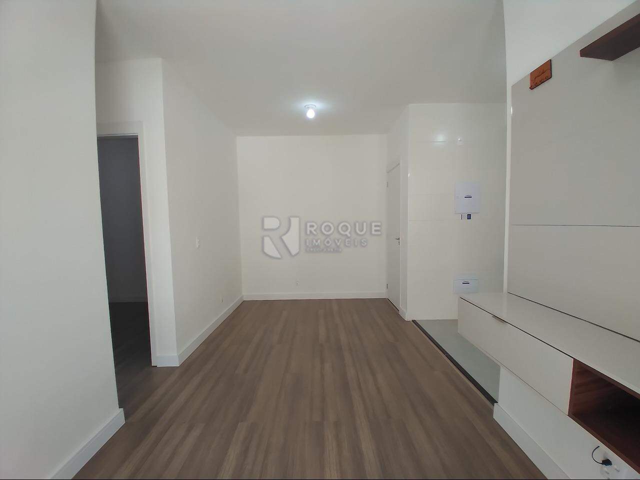 Apartamento para aluguel no bairro Jardim Santa Adélia: SALA