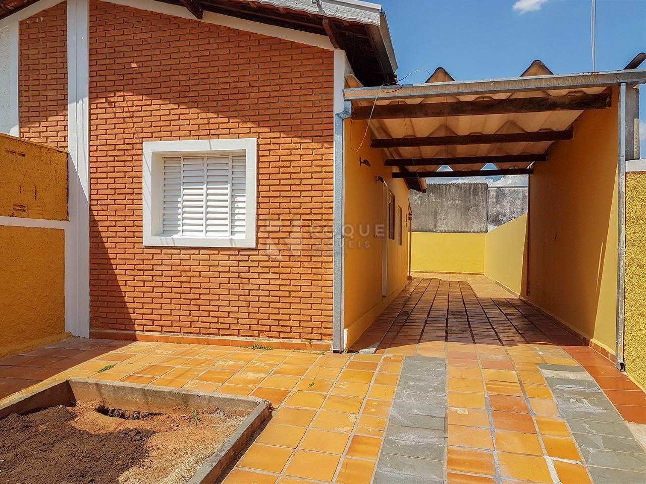 Casa Residencial à venda no bairro Jardim Maria Buchi Modeneis: Fachada interna