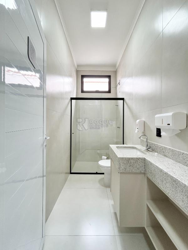 Salas/Conjuntos para aluguel no bairro Boa Vista: WC social 3 em comum 