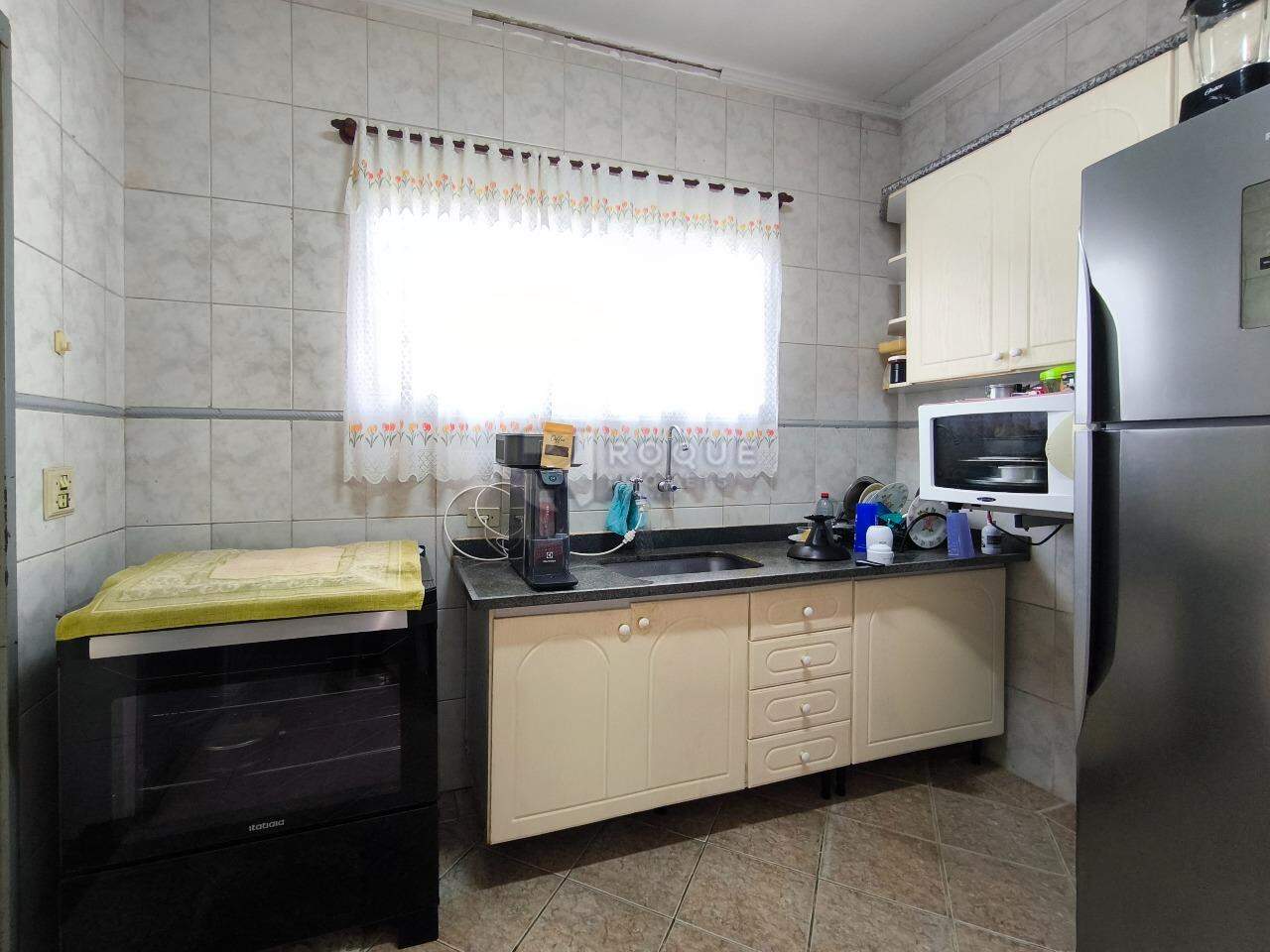 Casa Residencial à venda no bairro Vila Rosana: COZINHA