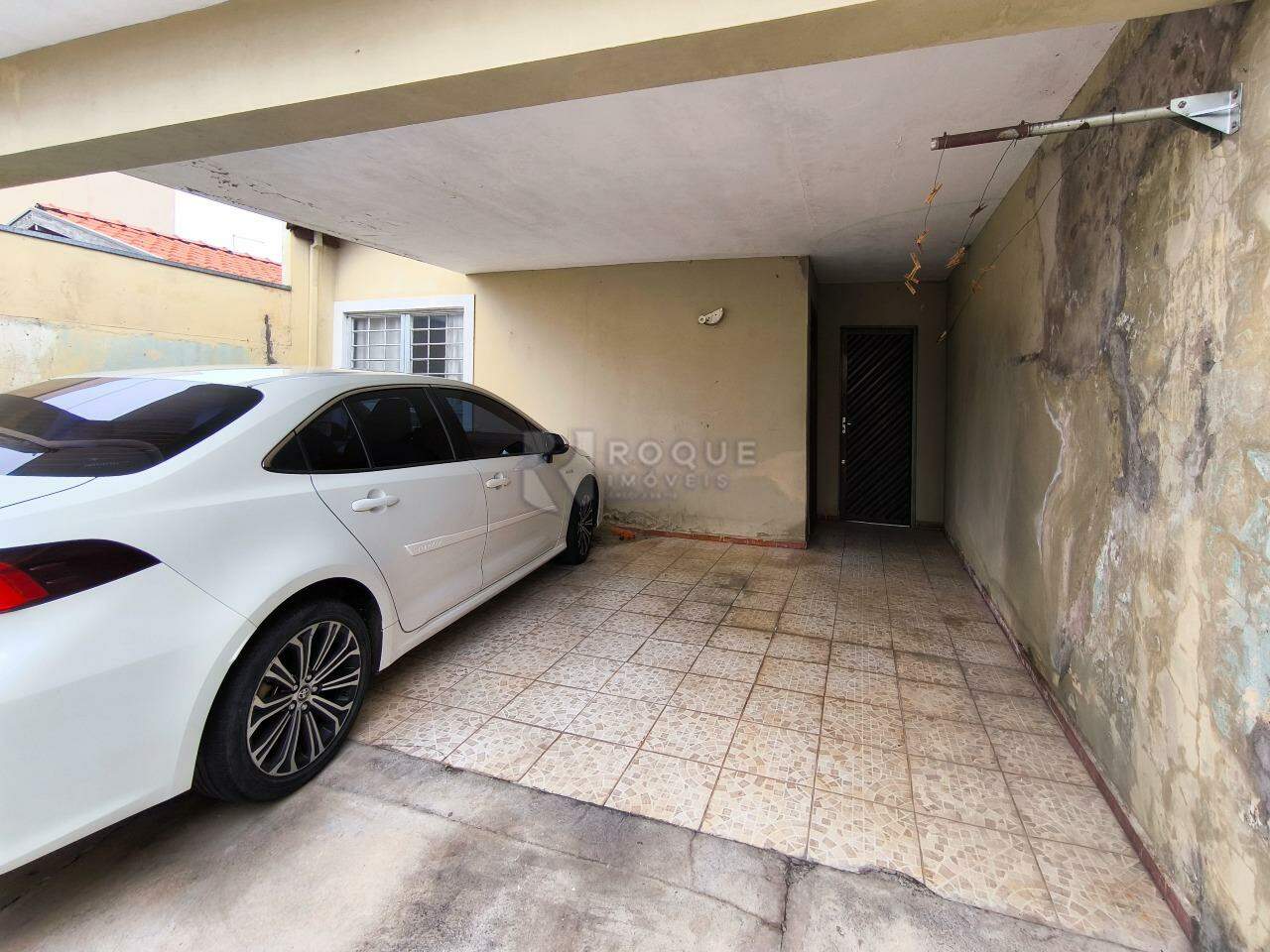 Casa Residencial à venda no bairro Vila Rosana: GARAGEM