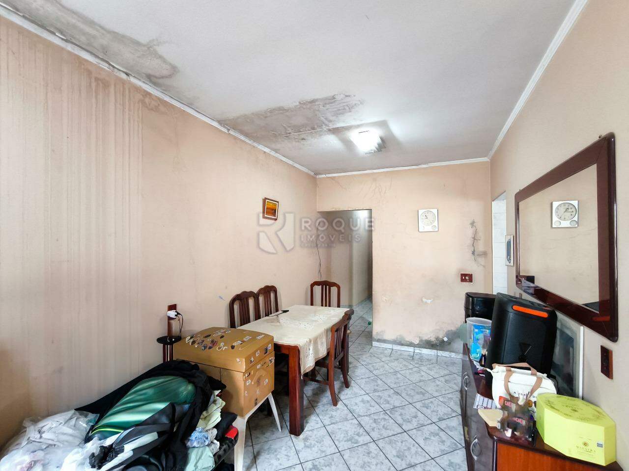 Casa Residencial à venda no bairro Vila Rosana: SALA DE ESTAR