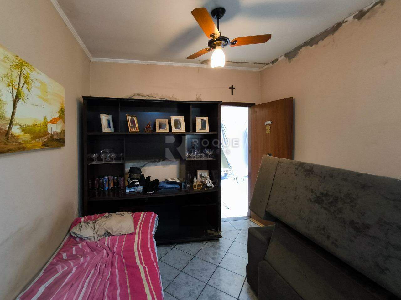 Casa Residencial à venda no bairro Vila Rosana: SALA DE ESTAR