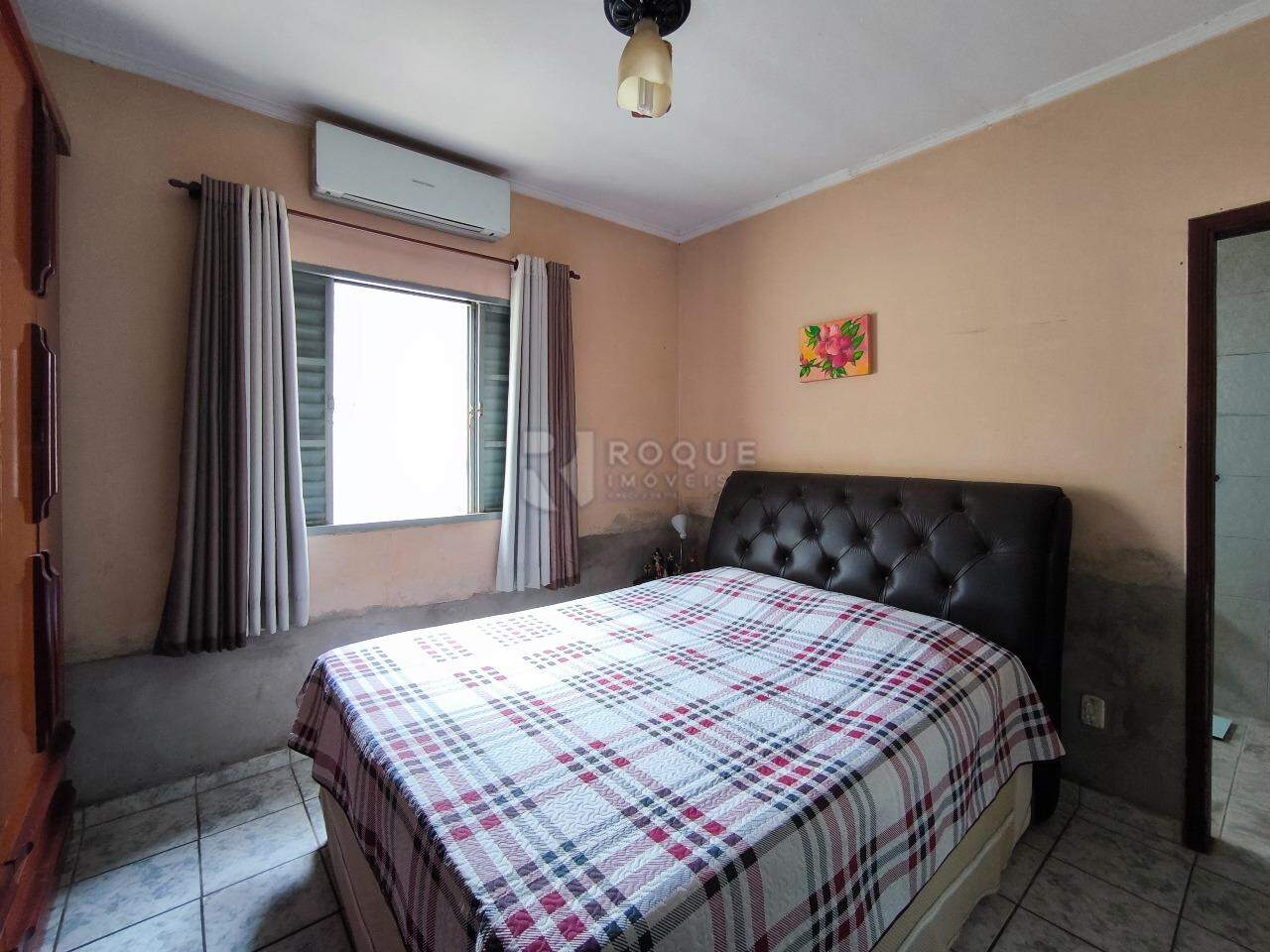Casa Residencial à venda no bairro Vila Rosana: SUÍTE