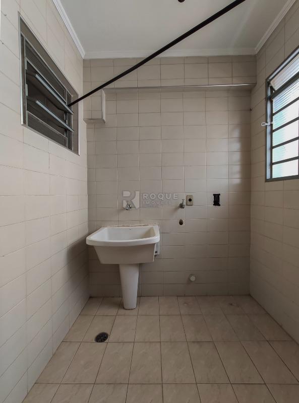 Apartamento à venda no bairro Vila Cidade Jardim: Área de serviço 