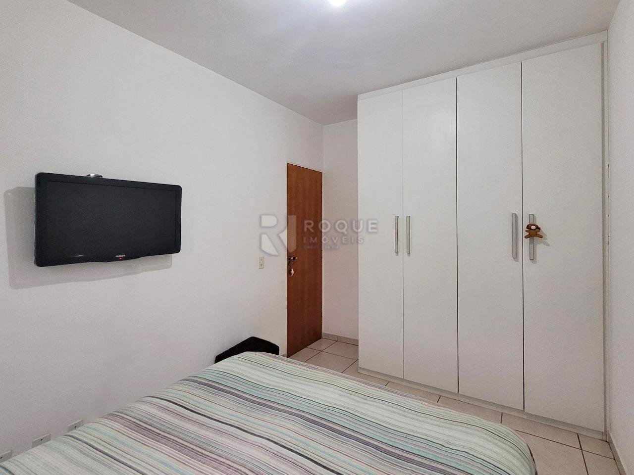 Apartamento à venda no bairro Vila Queiroz: Dormitório 1