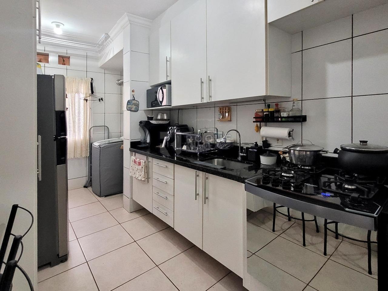 Apartamento à venda no bairro Vila Queiroz: Cozinha