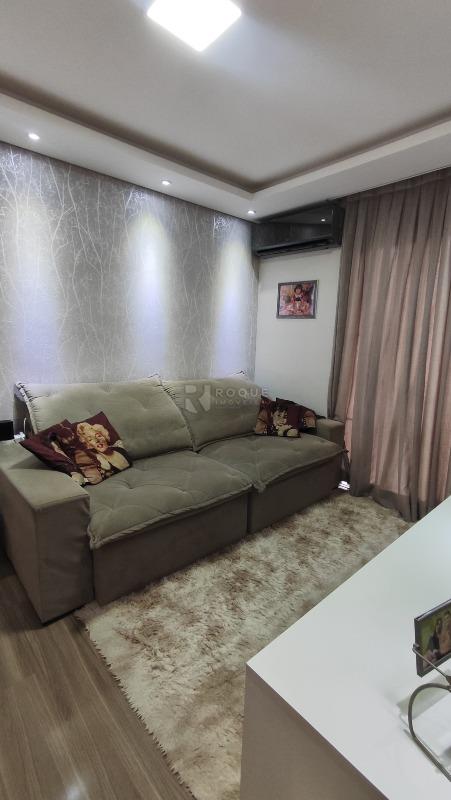 Apartamento à venda no bairro Chácaras Antonieta: SALA