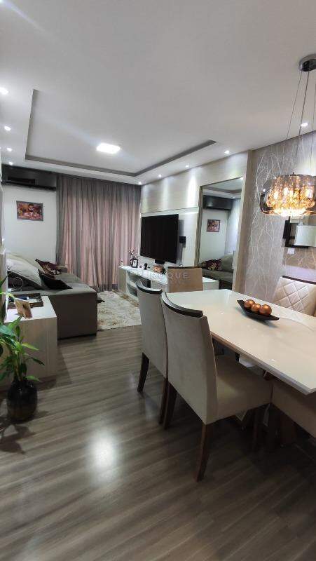 Apartamento à venda no bairro Chácaras Antonieta: 