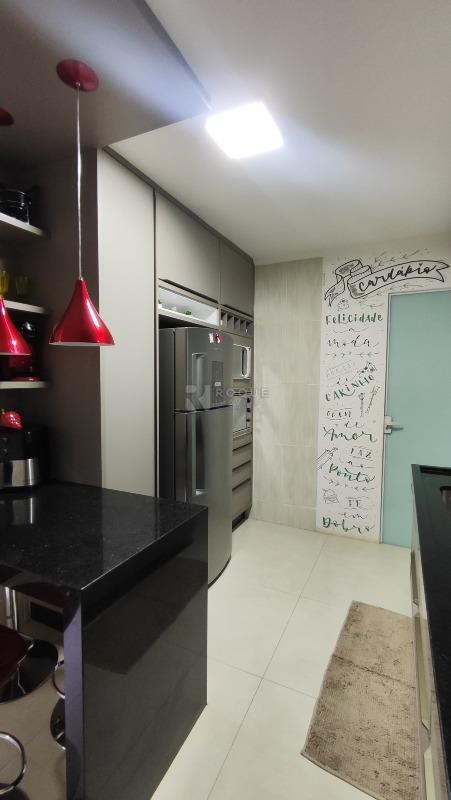 Apartamento à venda no bairro Chácaras Antonieta: COZINHA 