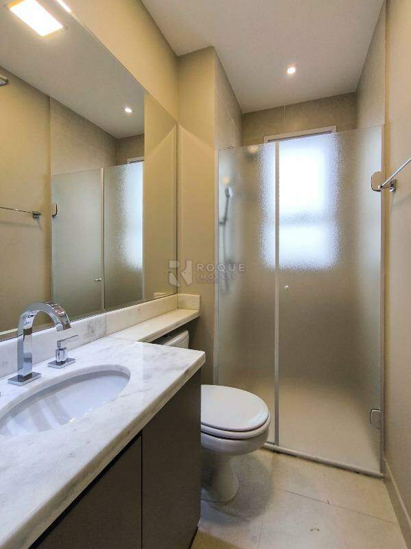 Apartamento à venda no bairro Jardim Aquárius: WC SUÍTE 2