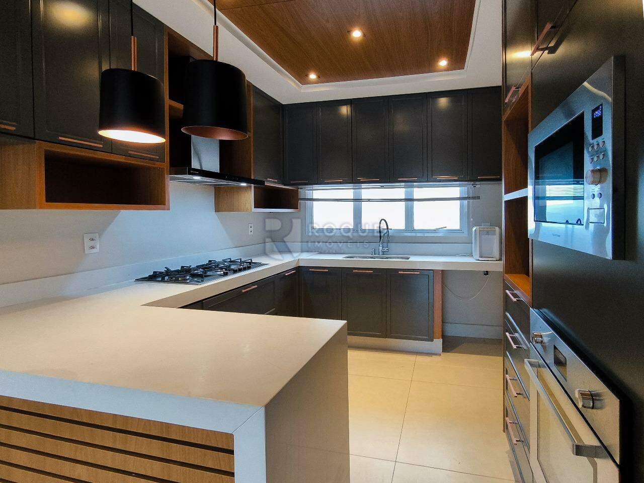 Apartamento à venda no bairro Jardim Aquárius: COZINHA