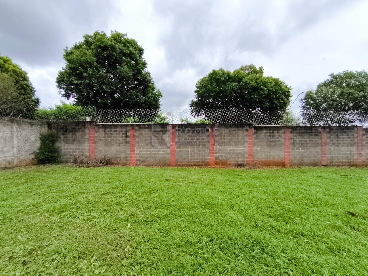 Terreno em condomínio à venda no bairro Residencial Vermont: 