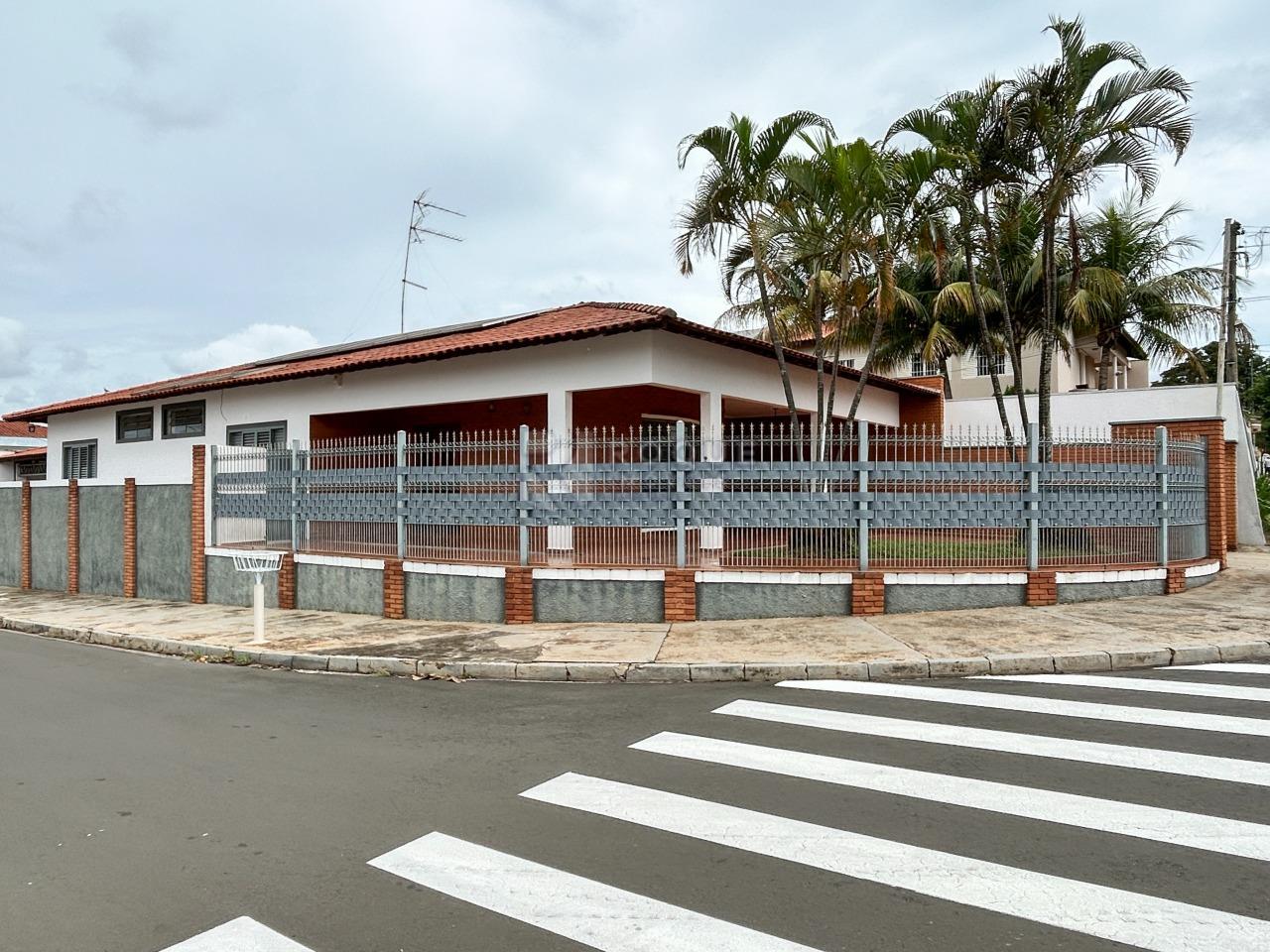 Casa Residencial para aluguel no bairro Parque Egisto Ragazzo: Fachada