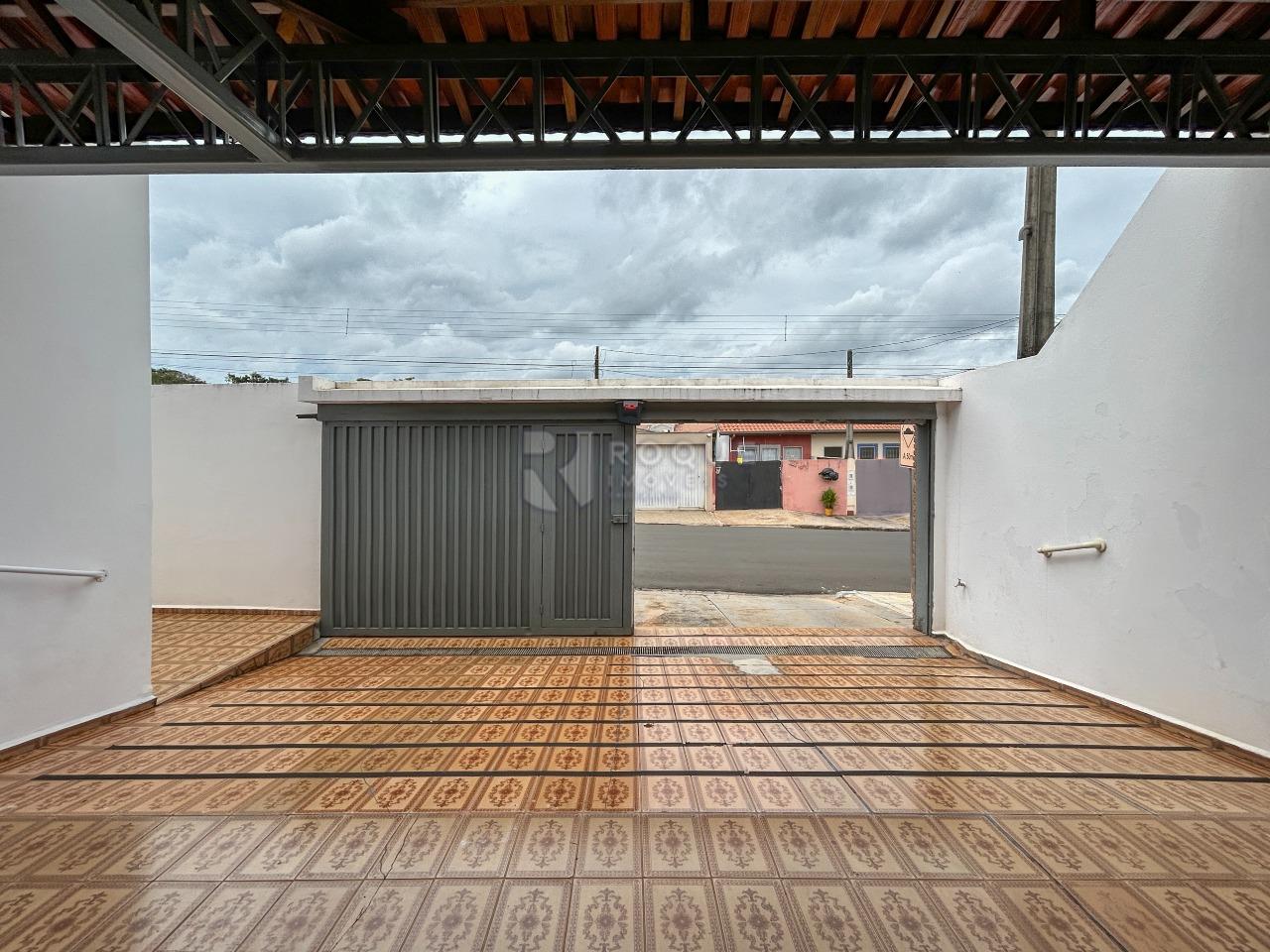 Casa Residencial para aluguel no bairro Parque Egisto Ragazzo: Área externa