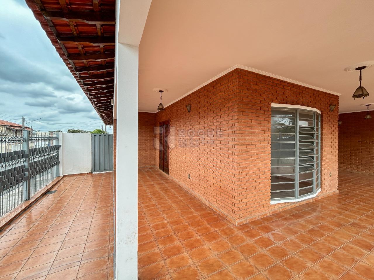 Casa Residencial para aluguel no bairro Parque Egisto Ragazzo: Frente 