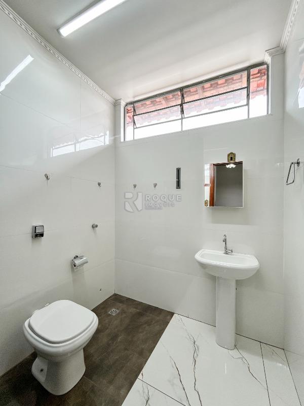 Casa Residencial para aluguel no bairro Parque Egisto Ragazzo: WC socia