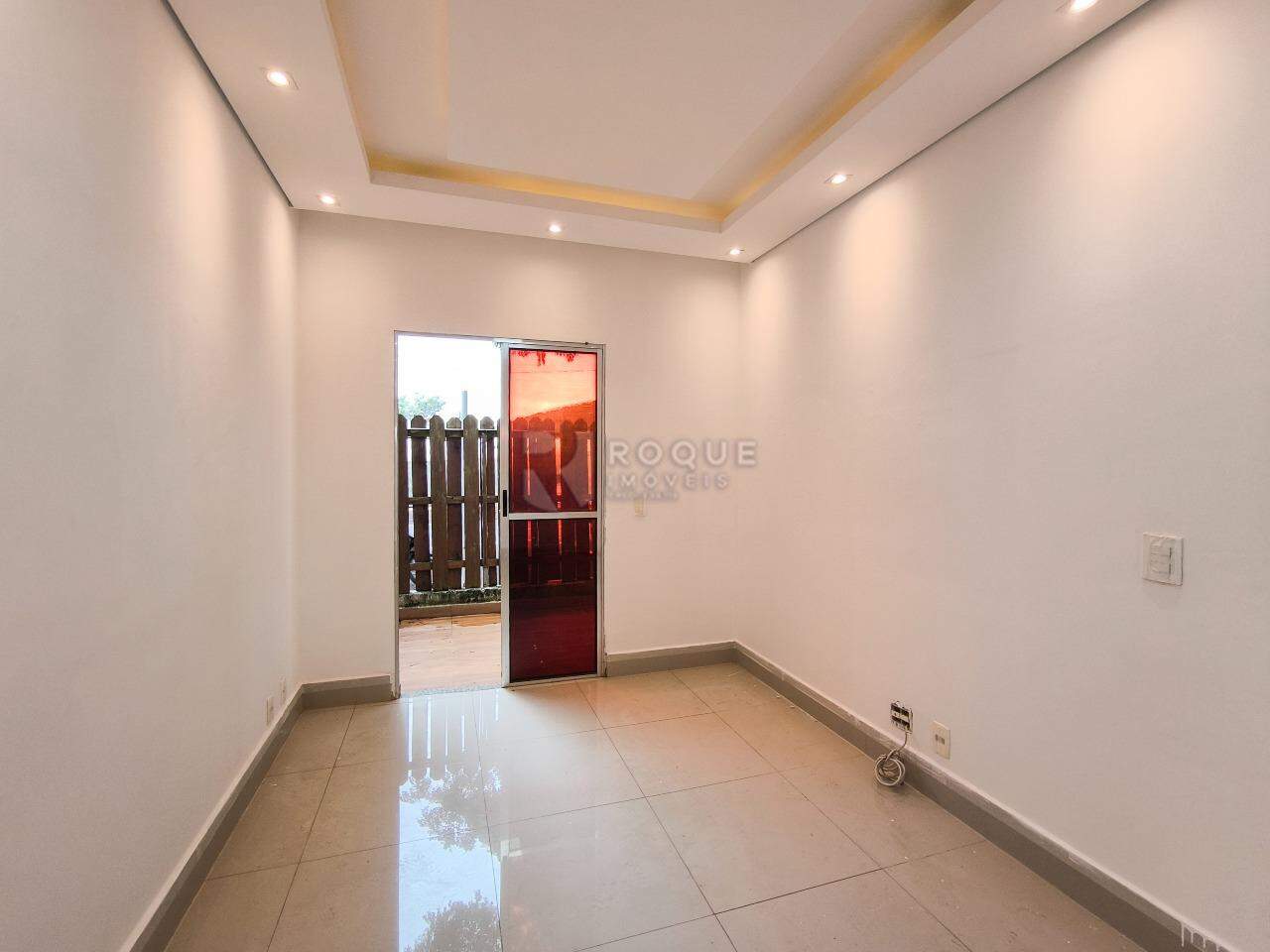 Apartamento à venda no bairro Jardim Parque Novo Mundo: SALA DE ESTAR